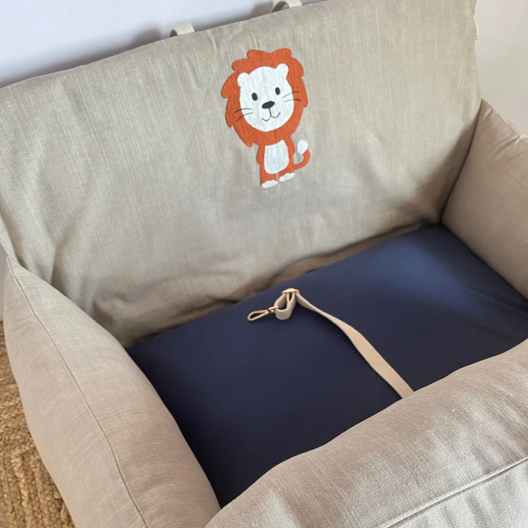PoochMate OAK 3.0 Baby Lion Travel Dog Bed Beige & Blue Medium