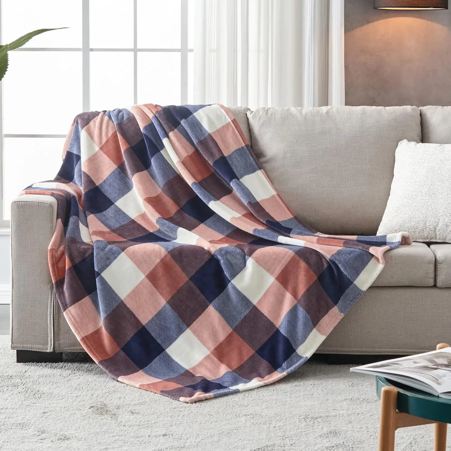 SOCHOW Buffalo Plaid Flannel Fleece Throw Blanket 60 x 80 Inches, Soft Lightweight Cozy All Season Coral Pink Checkered Blanket for Bed, Couch, Car