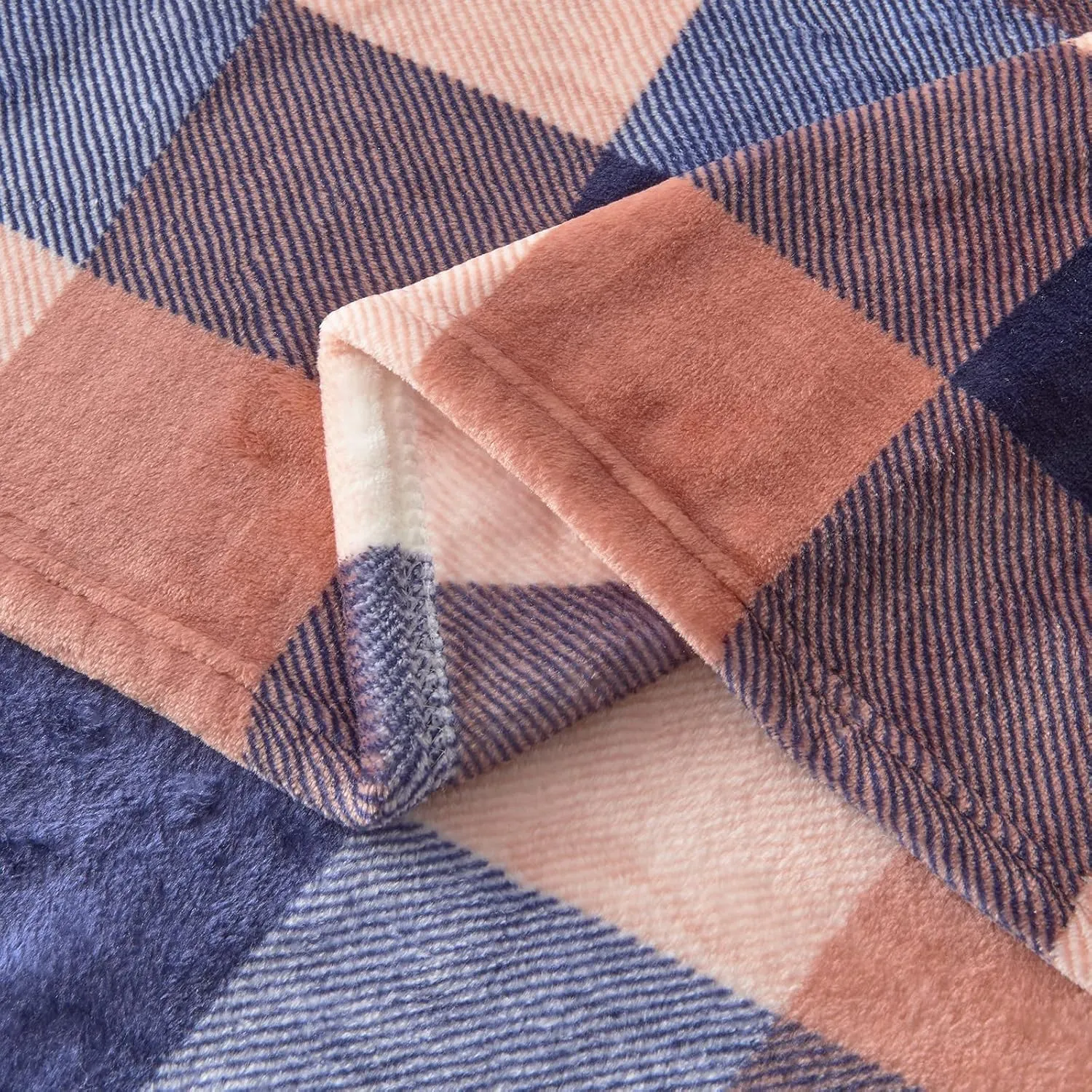 SOCHOW Buffalo Plaid Flannel Fleece Throw Blanket 60 x 80 Inches, Soft Lightweight Cozy All Season Coral Pink Checkered Blanket for Bed, Couch, Car